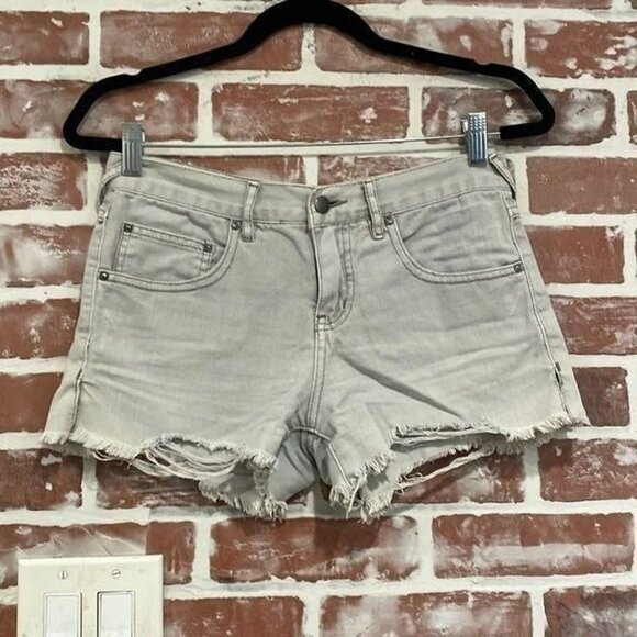 Free People Pants - Free People Light Gray Frayed Hem Denim Cotton Shorts EUC Womens Sz 0 25 Waist